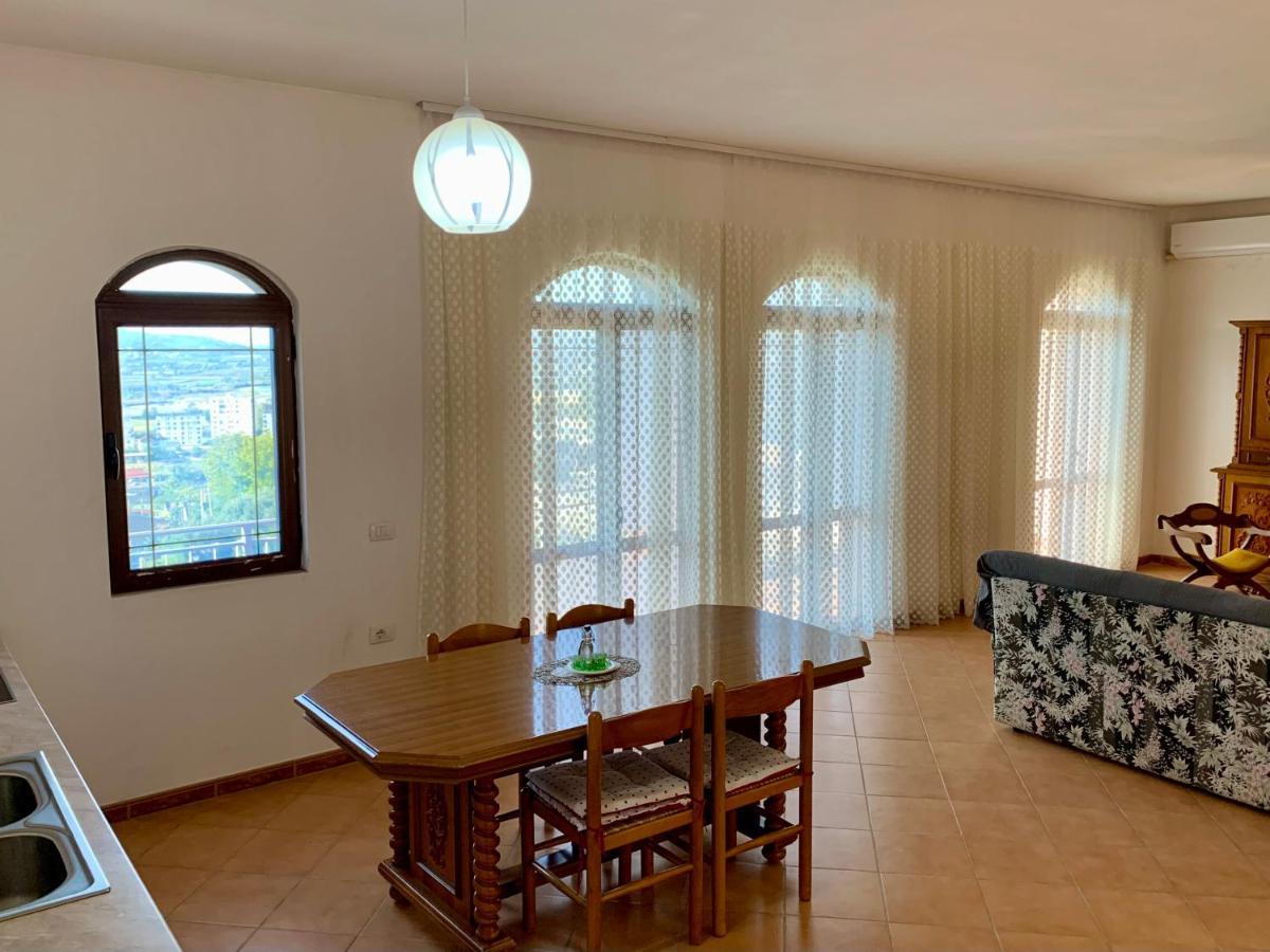 Guesthouse Villa Rosa בראט מראה חיצוני תמונה